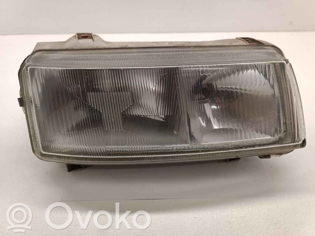 Volkswagen PASSAT B4 Scheinwerfer 