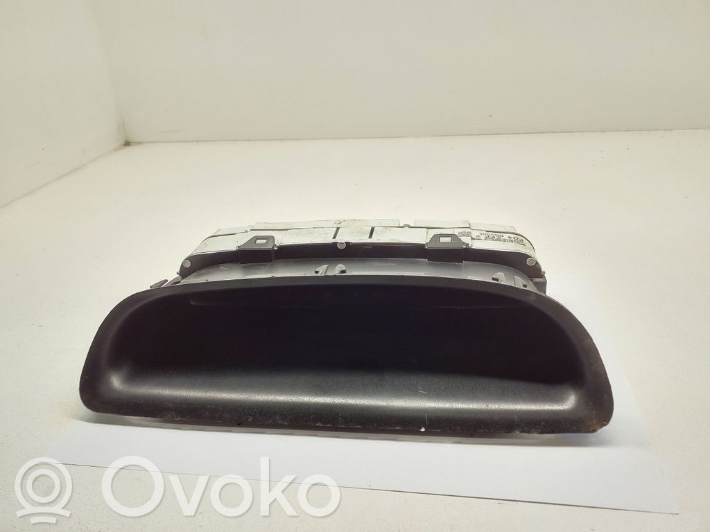 Hyundai Matrix Speedometer (instrument cluster) 