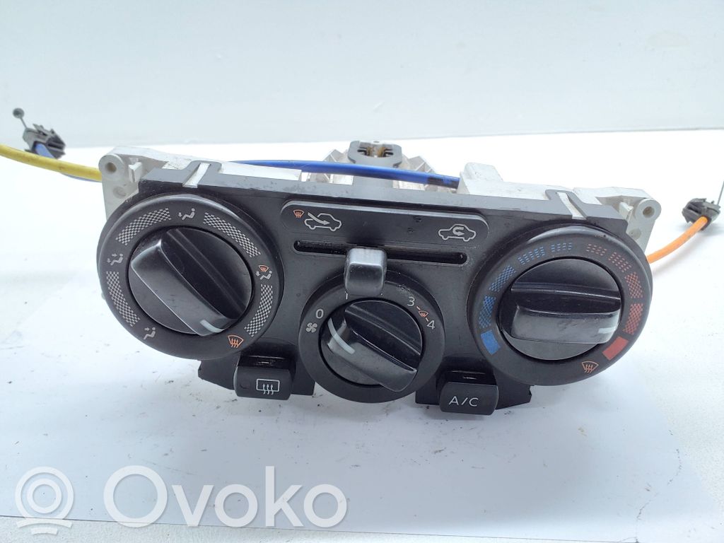 Nissan Note (E11) Climate control unit 