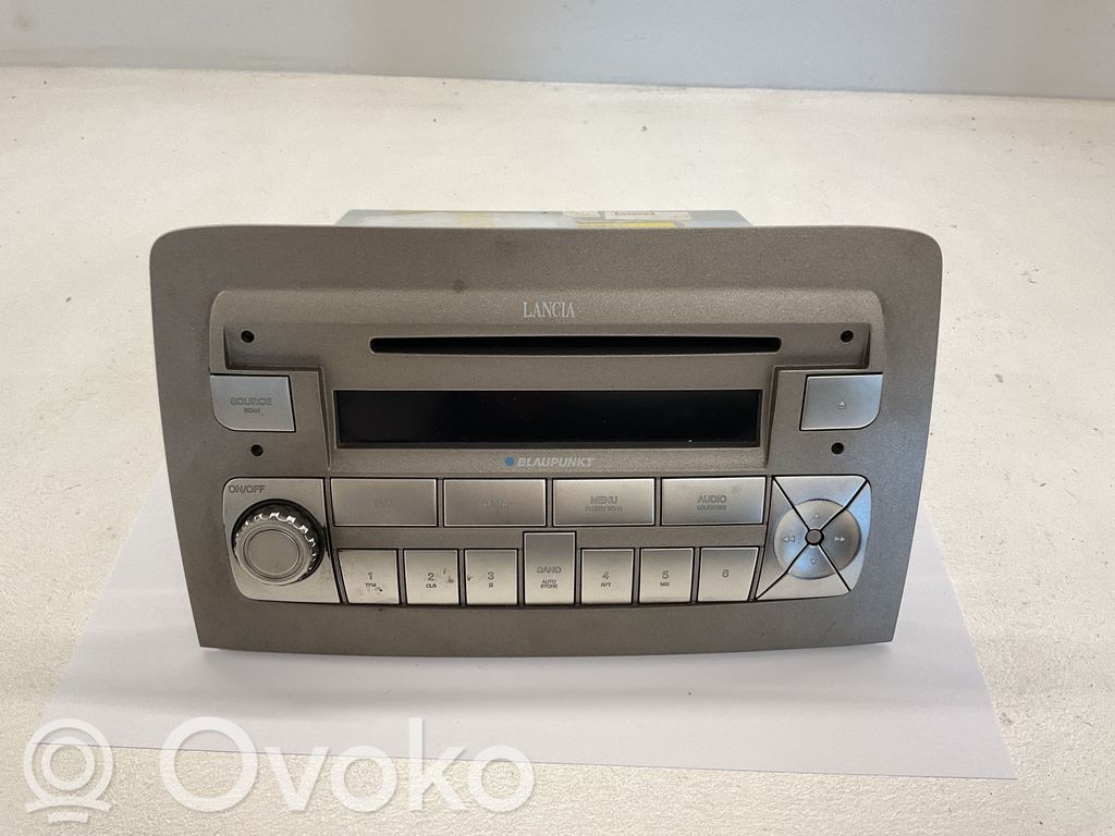 Panel / Radioodtwarzacz CD/DVD/GPS   7644383316,E1022329,815BP438340847685