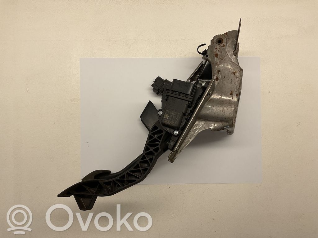 Accelerator throttle pedal   4M519F836BK,6PV00864134