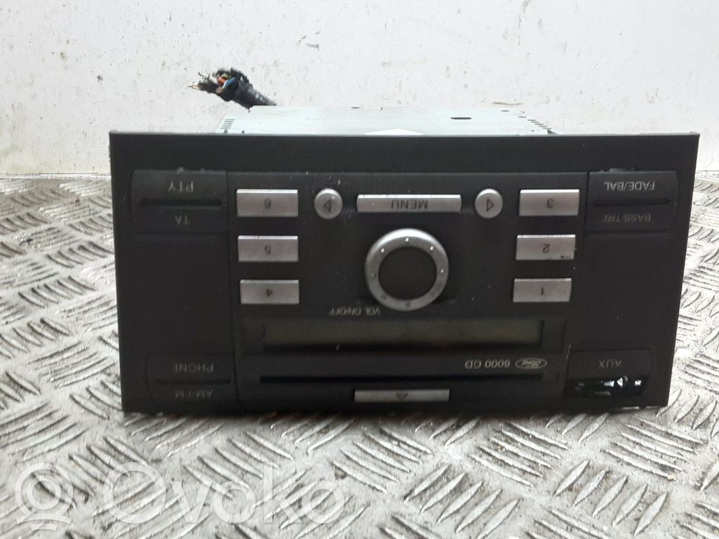 Ford Mondeo Mk III Panel / Radioodtwarzacz CD/DVD/GPS 