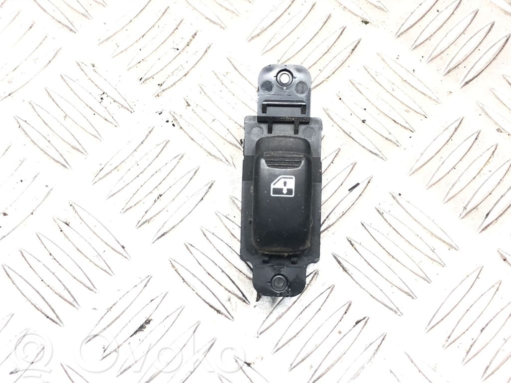 Hyundai Santa Fe Electric window control switch 
