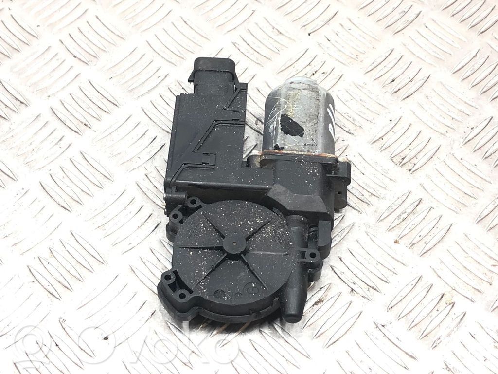 Opel Corsa C Front door window regulator motor 