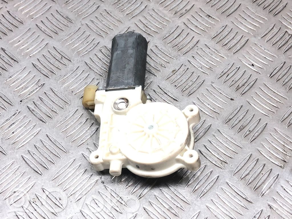 Renault Clio II Motor del regulador de la ventanilla de la puerta delantera 