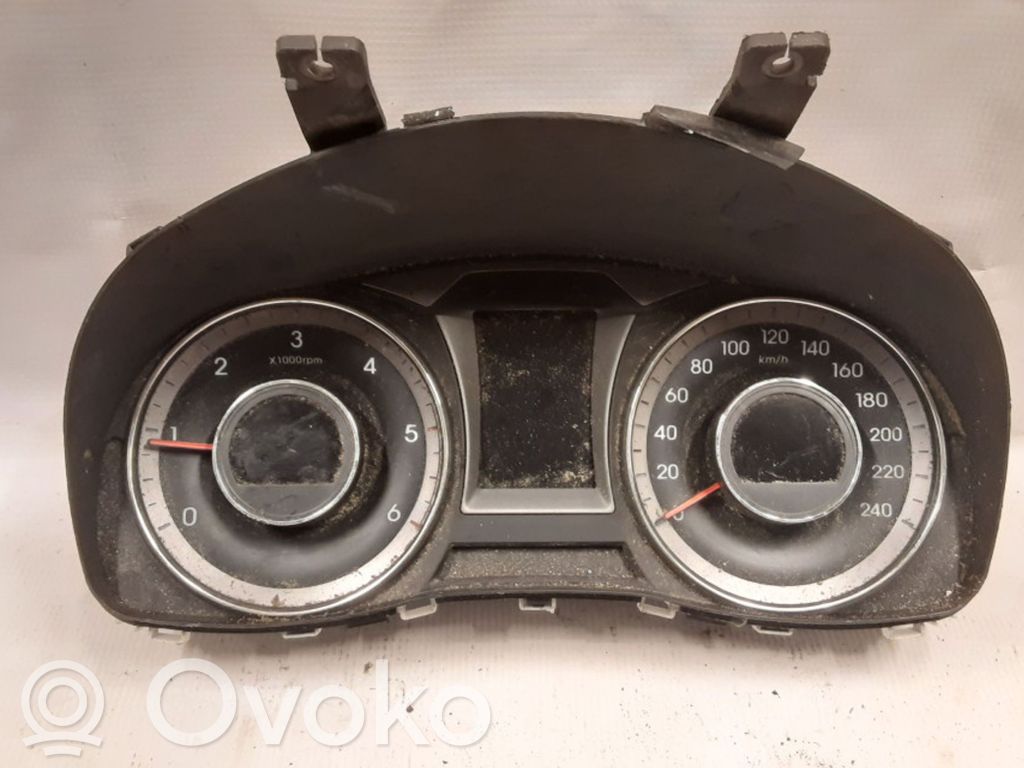 Hyundai i40 Спидометр (приборный щиток) 