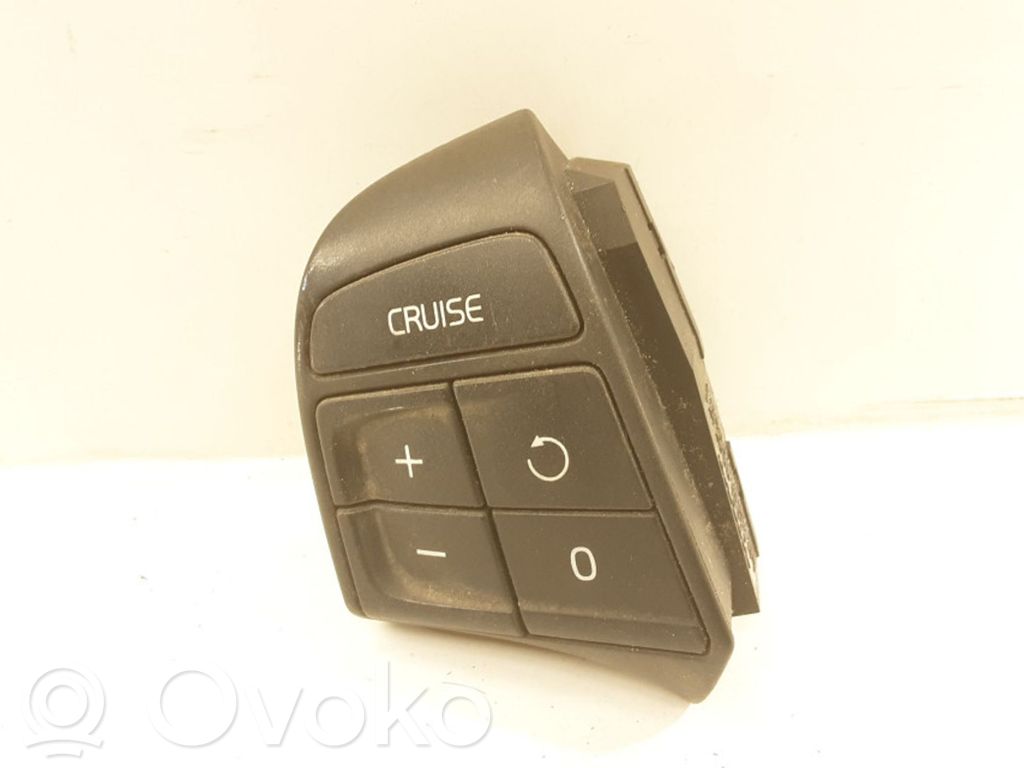 Multifunctional control switch/knob   8637471