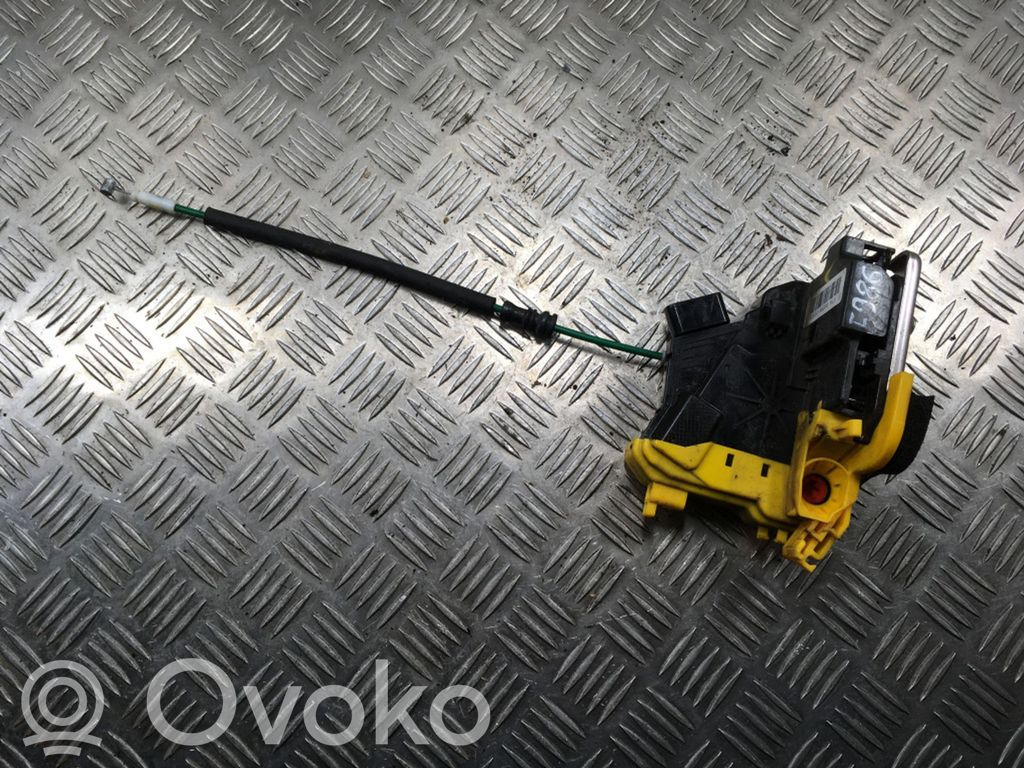 Zamek drzwi przednich   81320,A6000