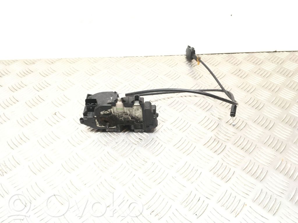Renault Clio III Galinių durų spyna 