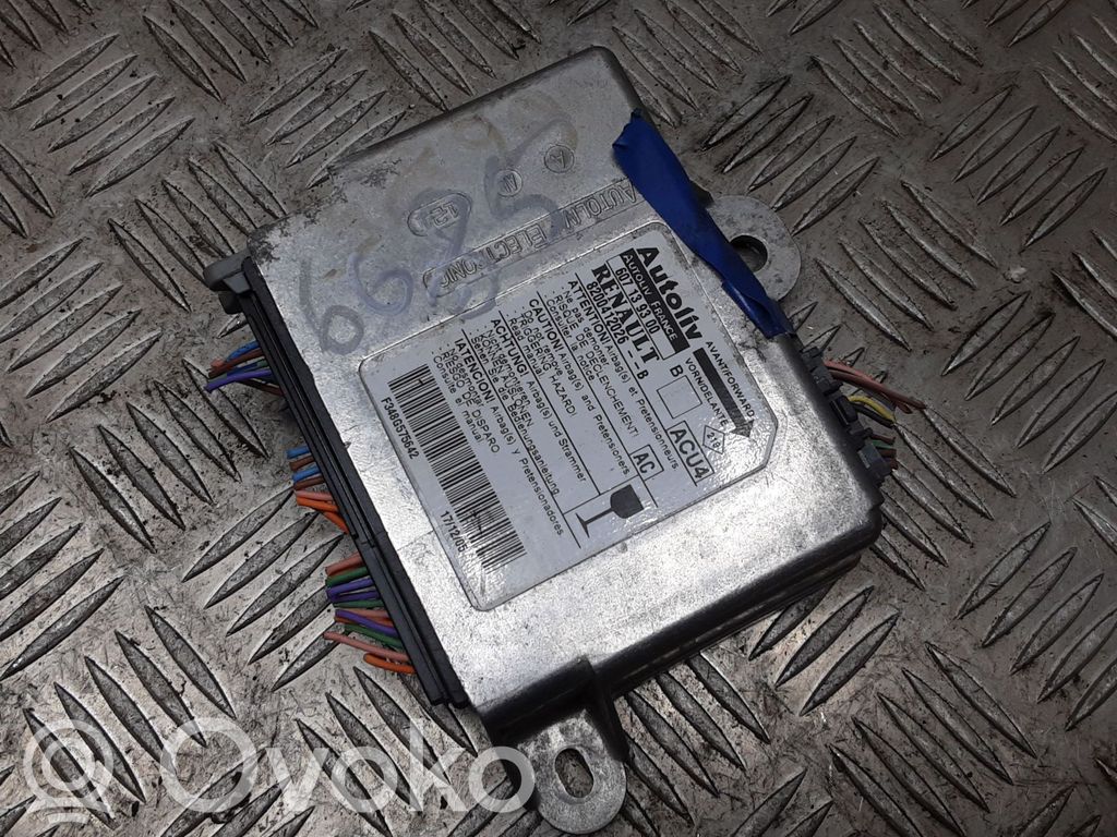 Renault Megane II Airbag control unit/module 
