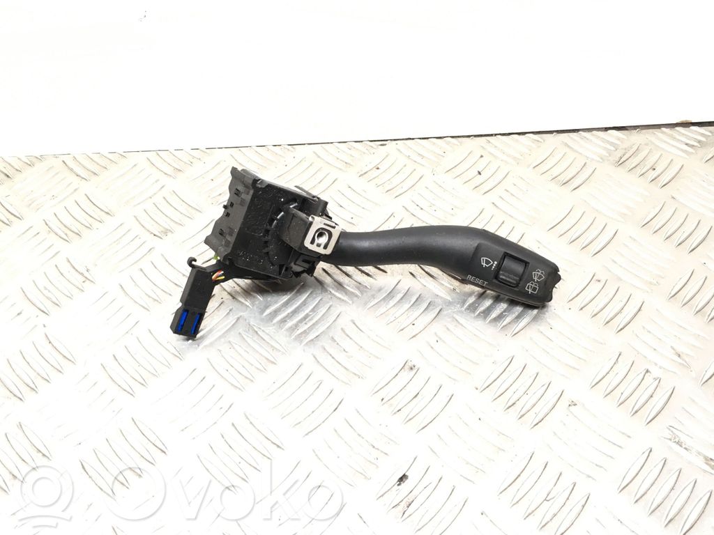 Audi A3 S3 8P Palanca de control del limpiaparabrisas 