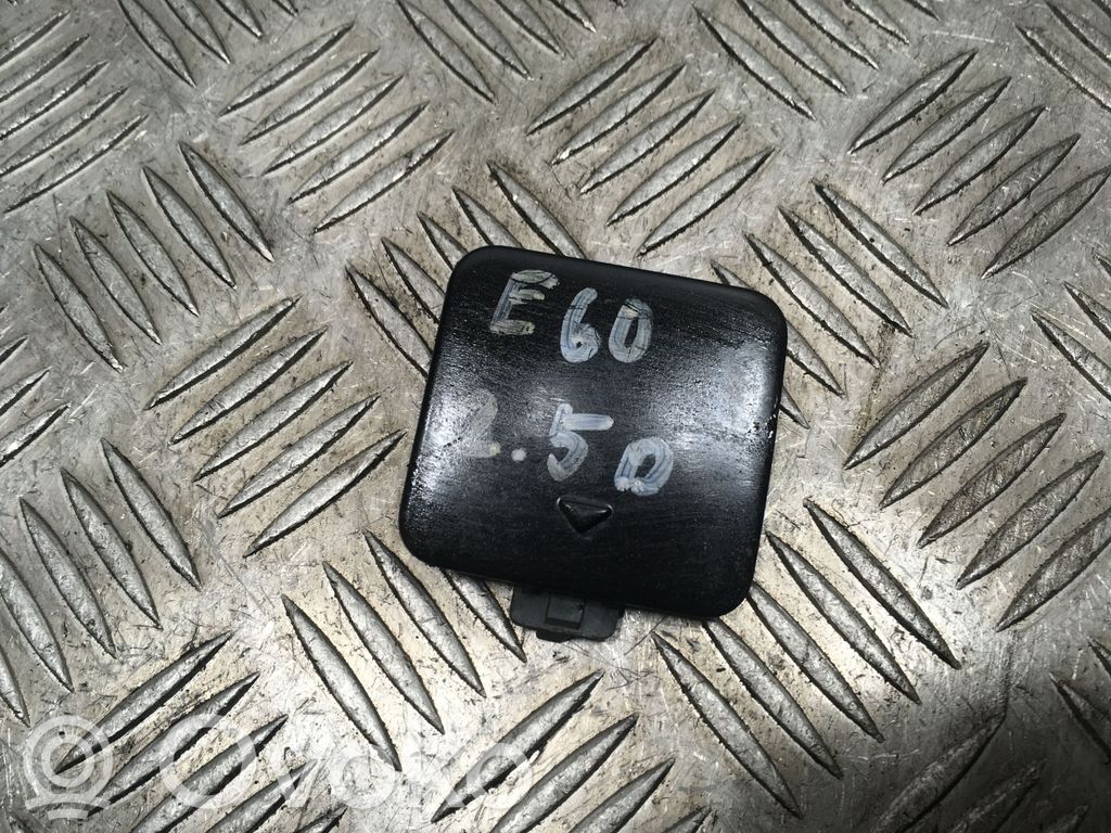 BMW 5 E60 E61 Abdeckung Deckel Abschleppöse vorne 