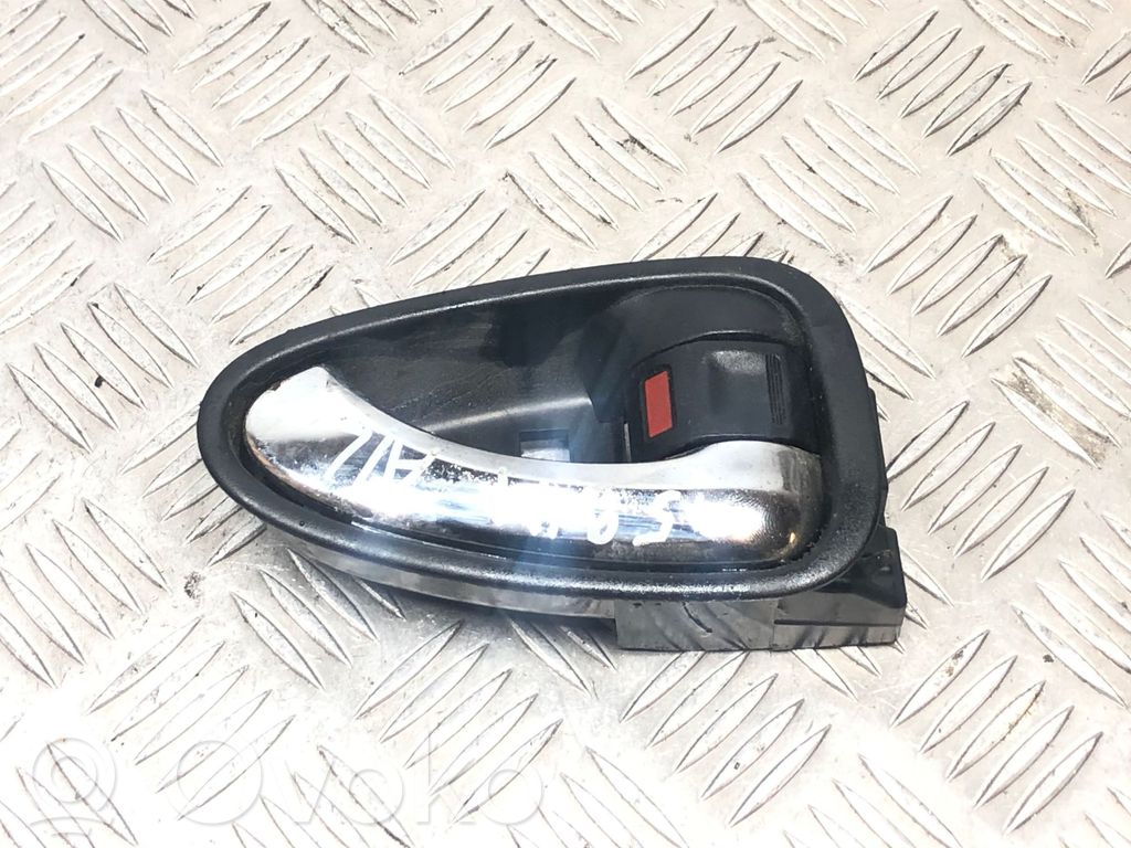 Toyota Avensis T270 Maniglia esterna per portiera posteriore 