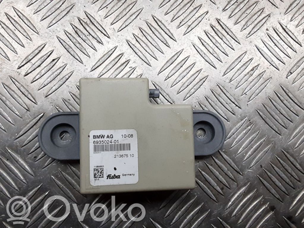Antenas pastiprinātājs   693502401