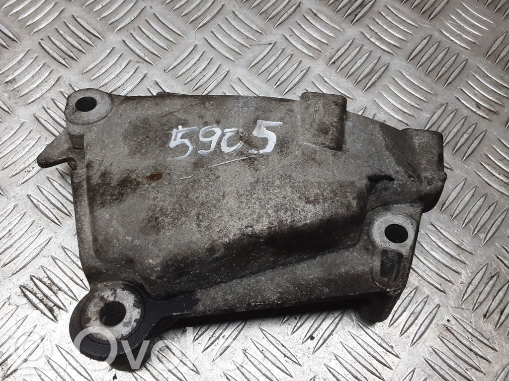 Engine mounting bracket   9636977280