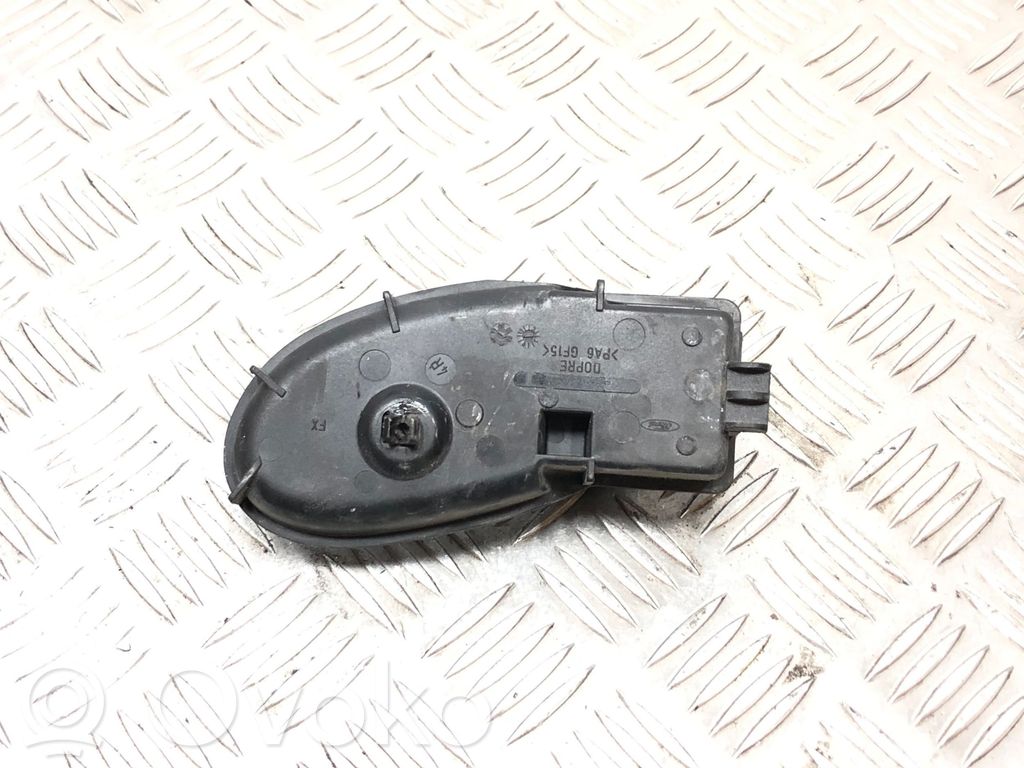 Manecilla interna puerta delantera   YC15V22600AB