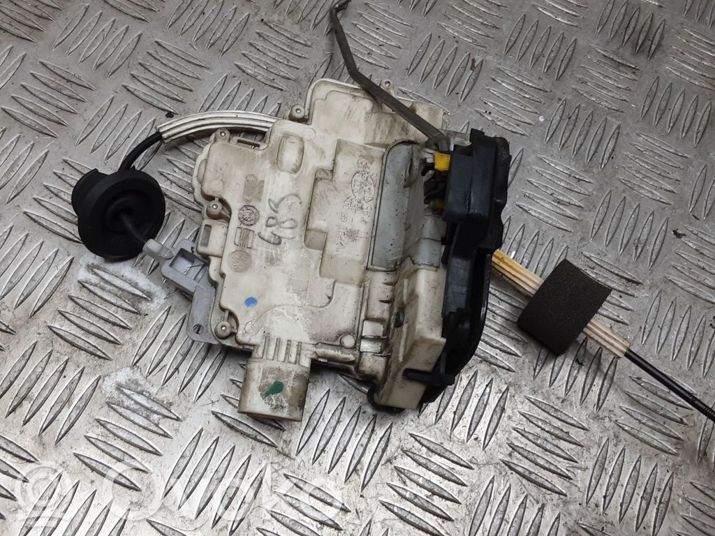 Front door lock