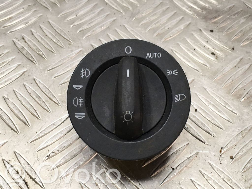 Interruptor de luz   4F2941531D