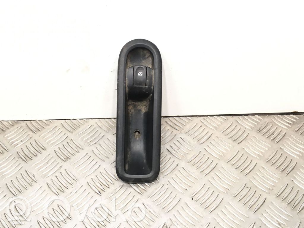Przyciski szyb   8200356517B,909006H,E2947401
