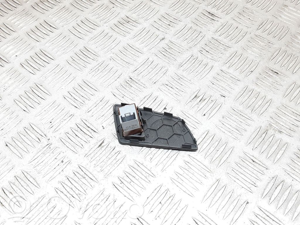 Skoda Superb B6 (3T) Central locking switch button 