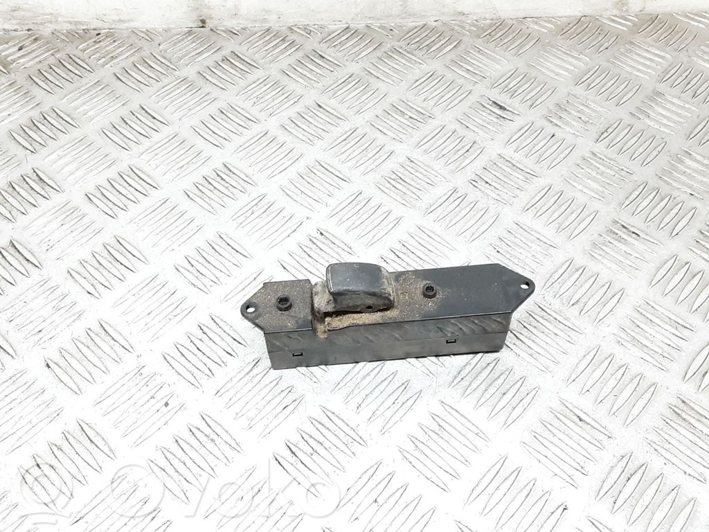 Mitsubishi Pajero Sport I Electric window control switch 
