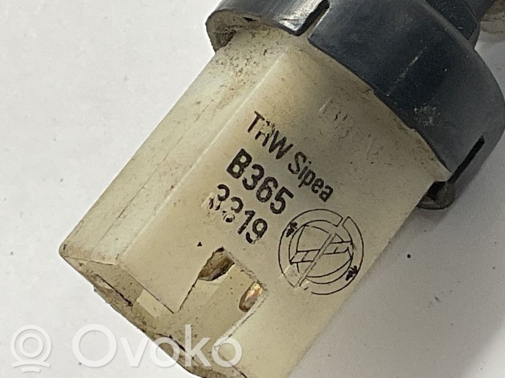 Iveco Daily 4th gen Interruptor sensor del pedal de freno 