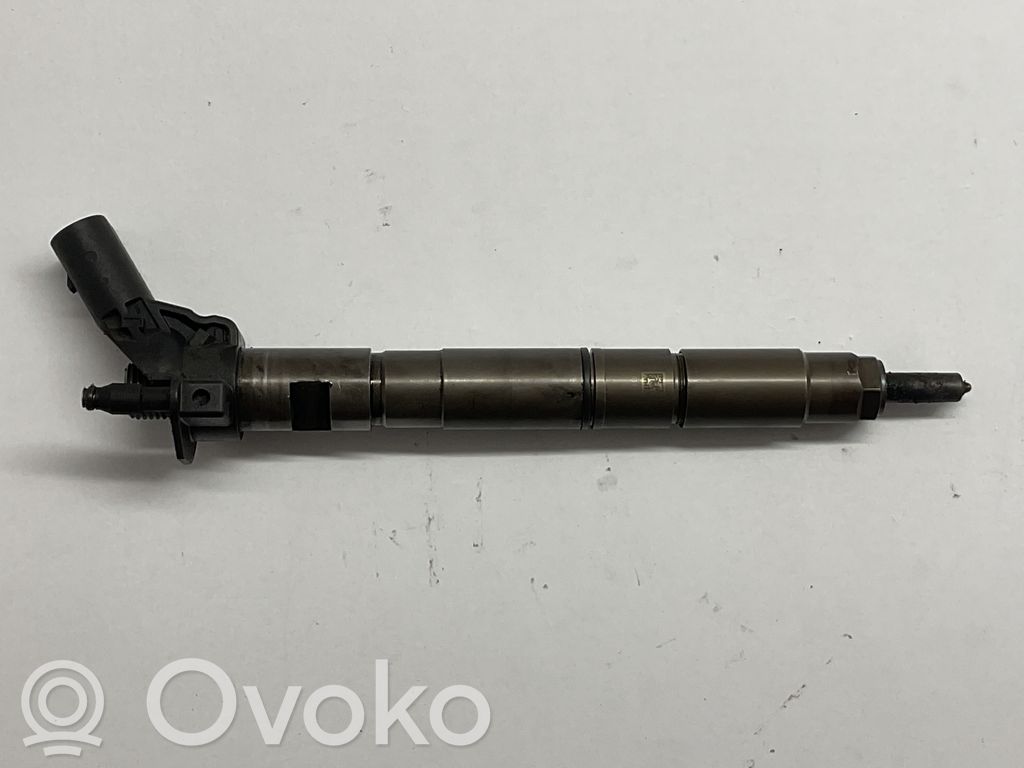 Audi A6 S6 C6 4F Fuel injector 