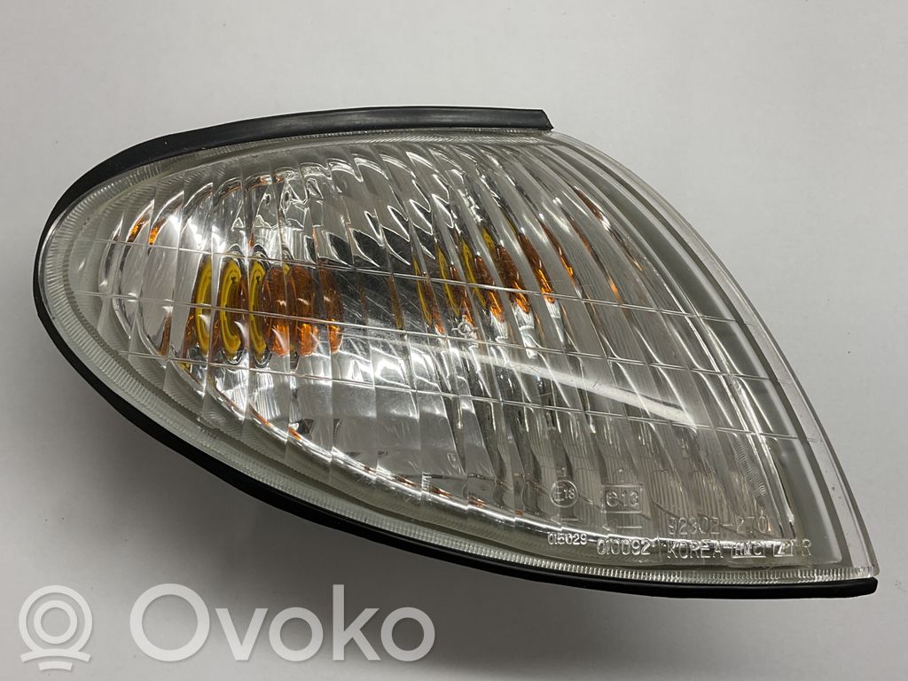 Hyundai Accent Front indicator light 