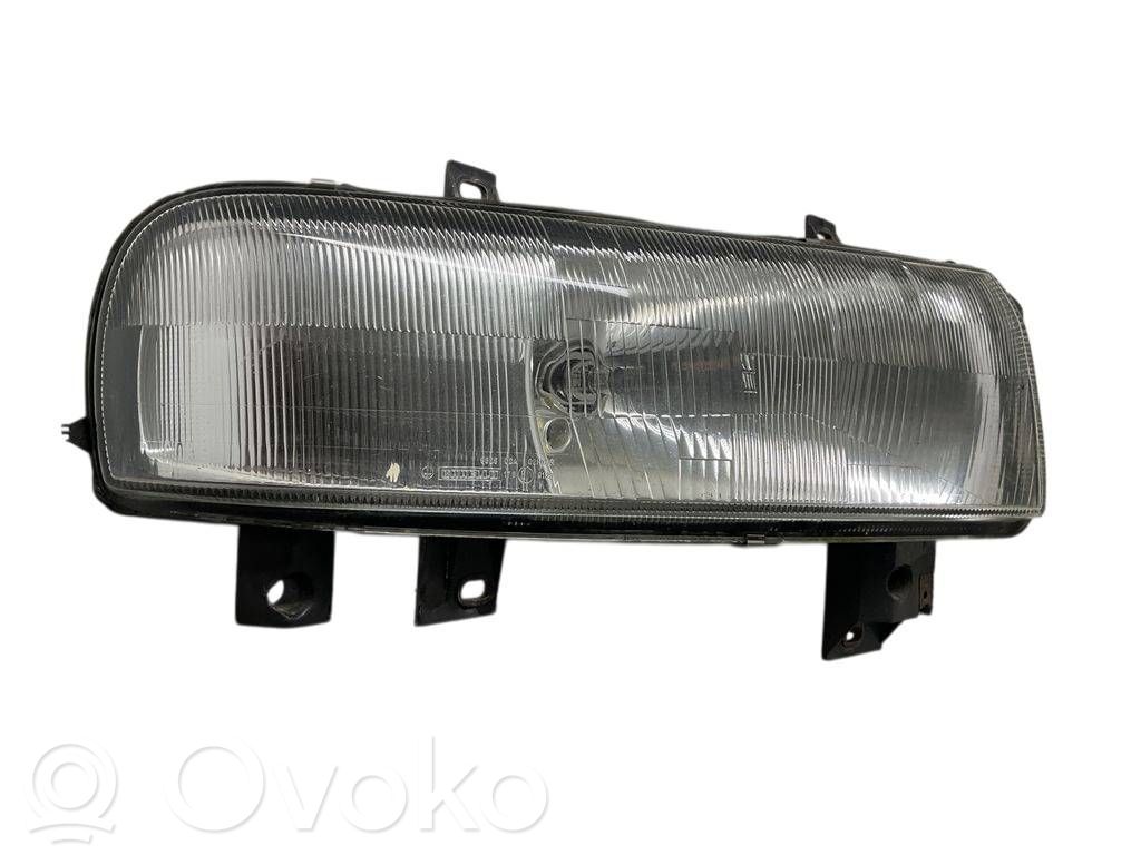 Renault Master II Headlight/headlamp 