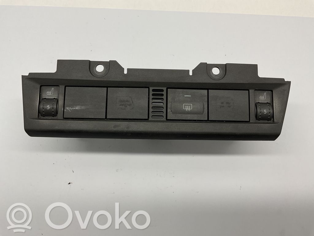 Ford Focus Windscreen/window heater switch 