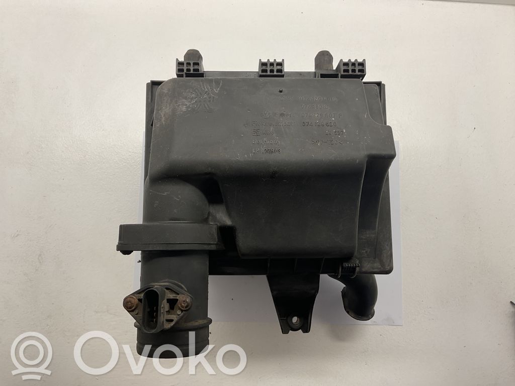 Obudowa filtra powietrza   074129601S,074183C,074129607P