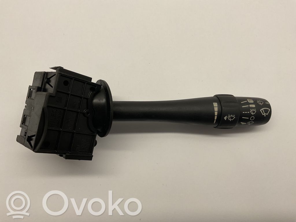 Cadillac CTS Wiper control stalk 
