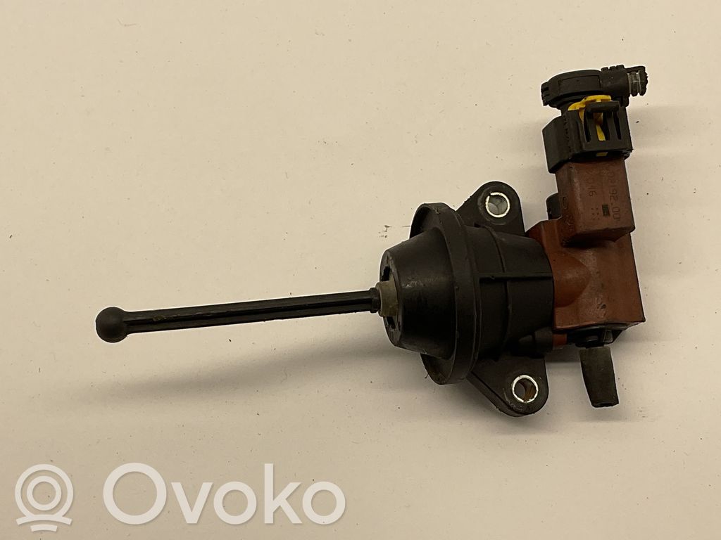 Opel Corsa D Vacuum valve 