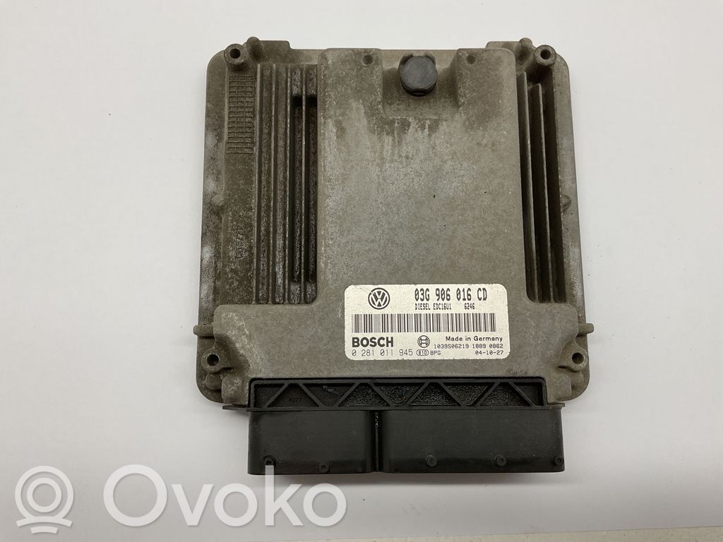 Volkswagen Touran I Engine control unit/module 