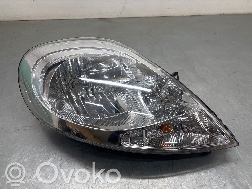Renault Trafic II (X83) Lampa przednia 