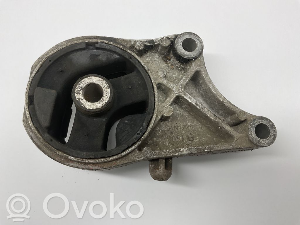 Opel Vectra C Engine mount bracket 