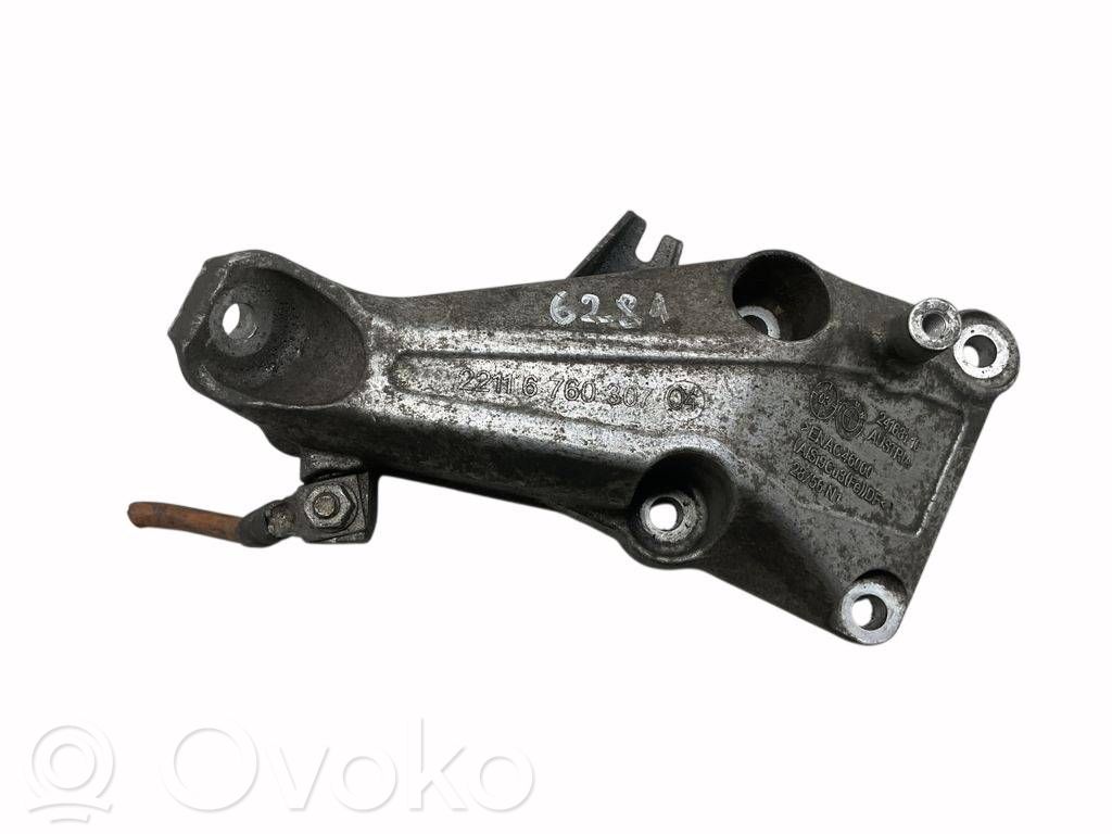BMW 3 E90 E91 Engine mounting bracket 
