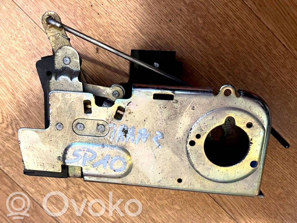 Ford Transit Priekšpusē slēdzene 