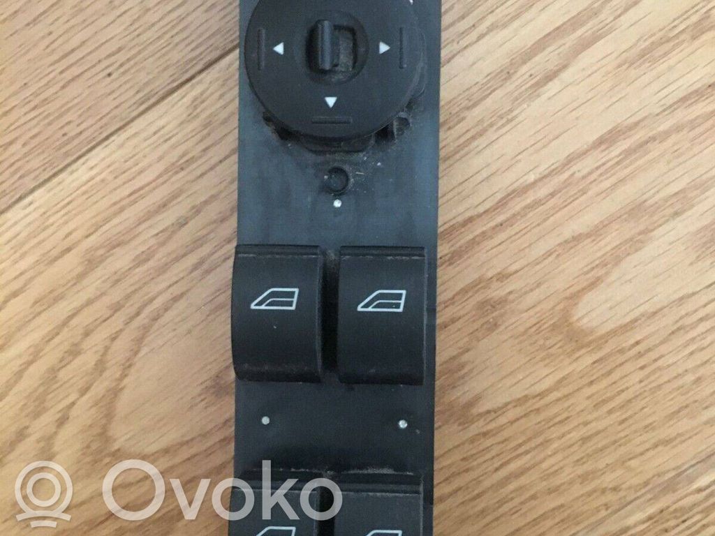 Electric window control switch   7M5T14A132AA,9847071630127,03178100,7M5T14A132AB