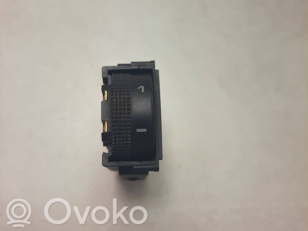 Volkswagen Golf III Headlight level height control switch 
