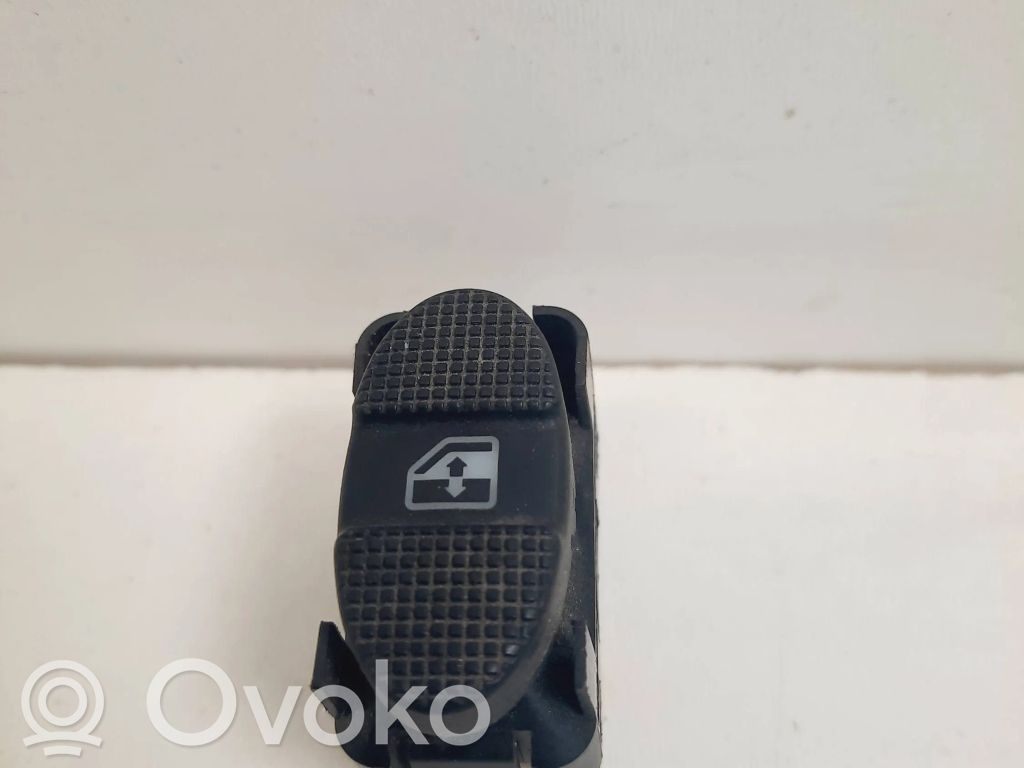 Volkswagen Golf III Electric window control switch 
