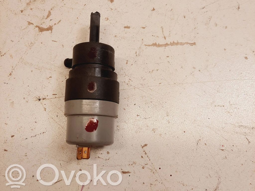 Volkswagen Transporter - Caravelle T4 Windscreen/windshield washer pump 