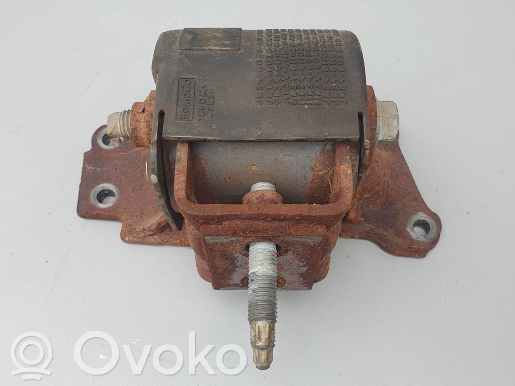 Ford F150 Engine mount bracket 