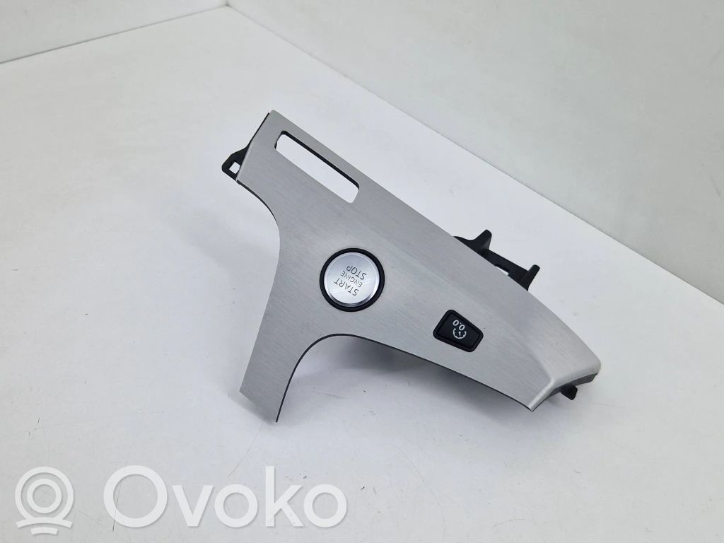 Audi Q7 4M Dashboard glove box trim 