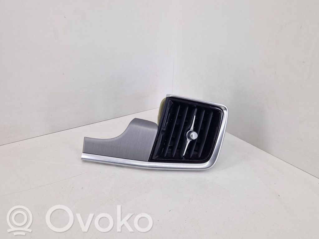 Volvo S90, V90 Grilă ventilație/ramă laterală bord 