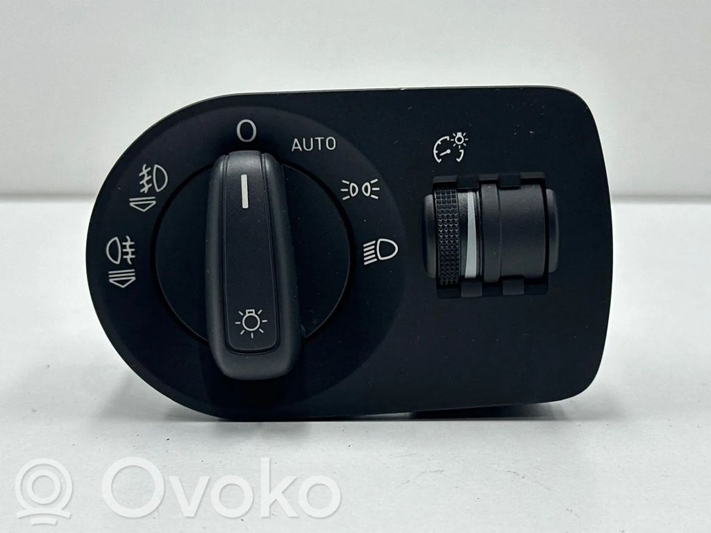 Lukturu slēdzis   8X1941531,BK710022942