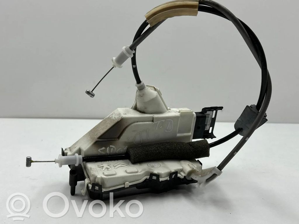 Takaoven lukko   PSA016903,A048069,A05927