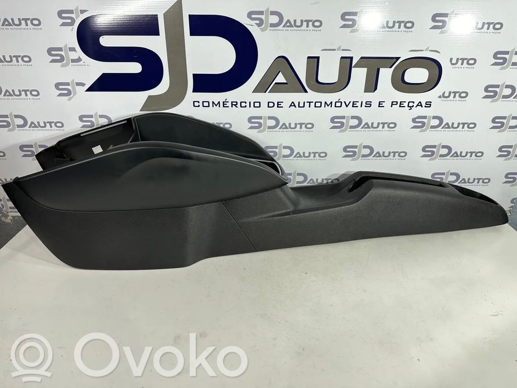 Audi A1 Keskikonsoli 