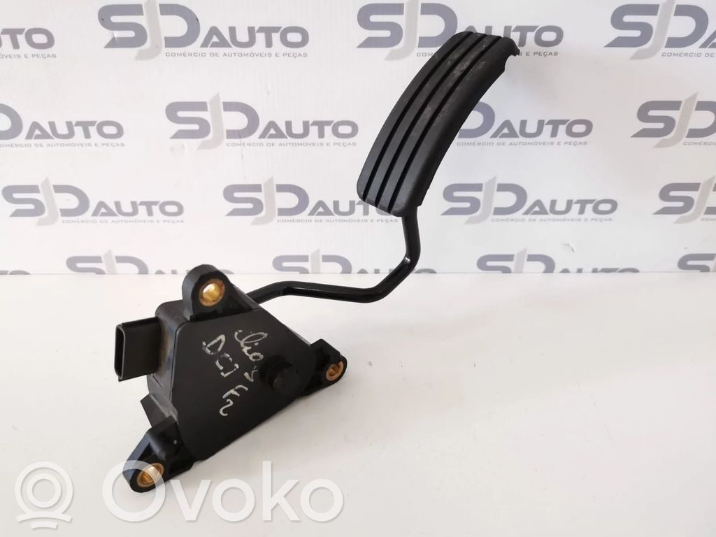Akceleratoriaus pedalas   8200297342
