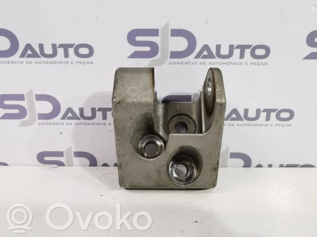 Holder (bracket)   31359644